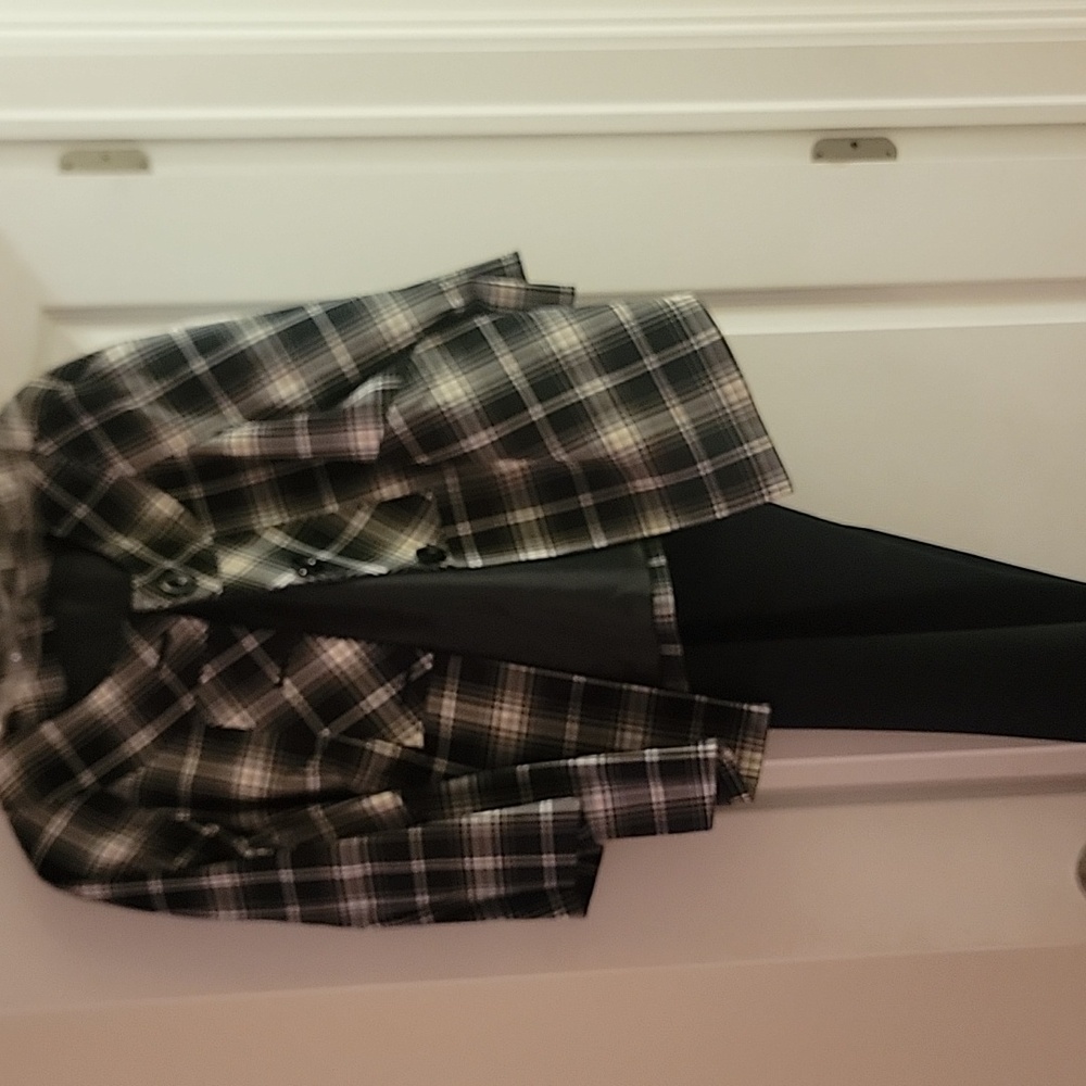 2 piece black and white pants suit